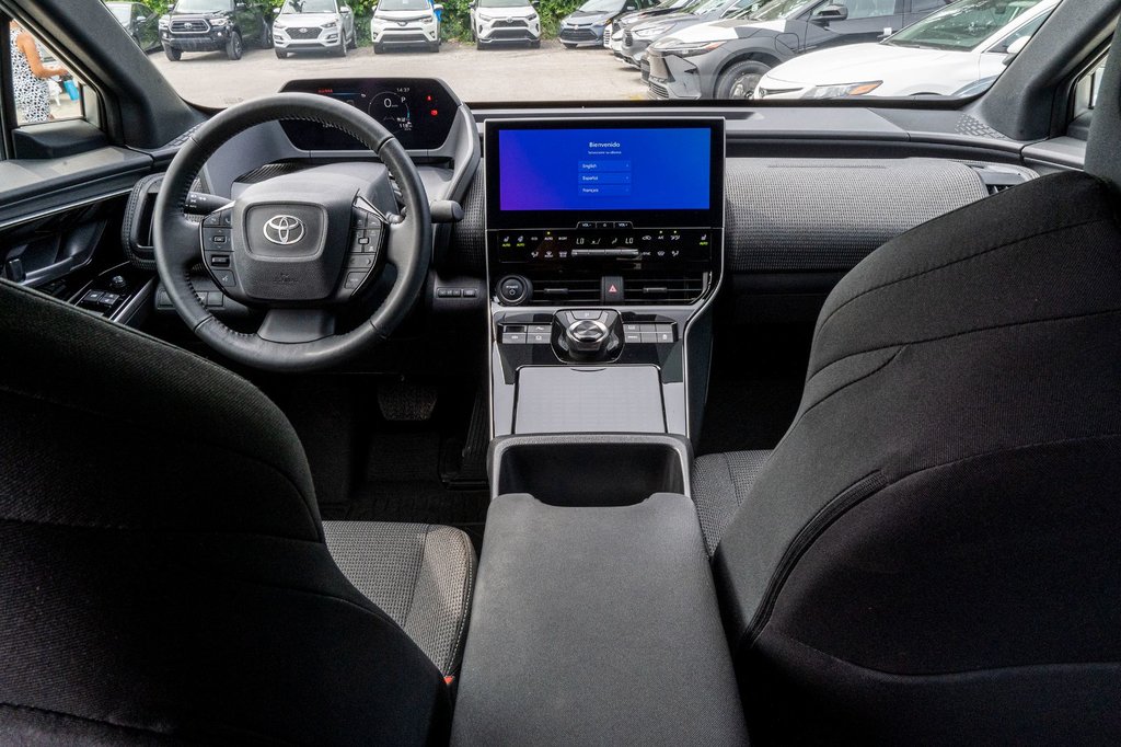 Toyota BZ4X LE **CARPLAY+CAMÉRA+MAG** 2023 à Charlemagne, Québec - 20 - w1024h768px