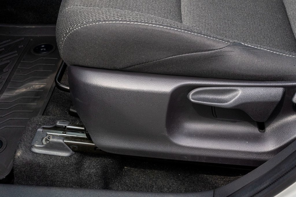 Toyota BZ4X LE **CARPLAY+CAMÉRA+MAG** 2023 à Charlemagne, Québec - 22 - w1024h768px