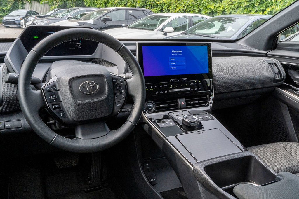 Toyota BZ4X LE **CARPLAY+CAMÉRA+MAG** 2023 à Charlemagne, Québec - 6 - w1024h768px
