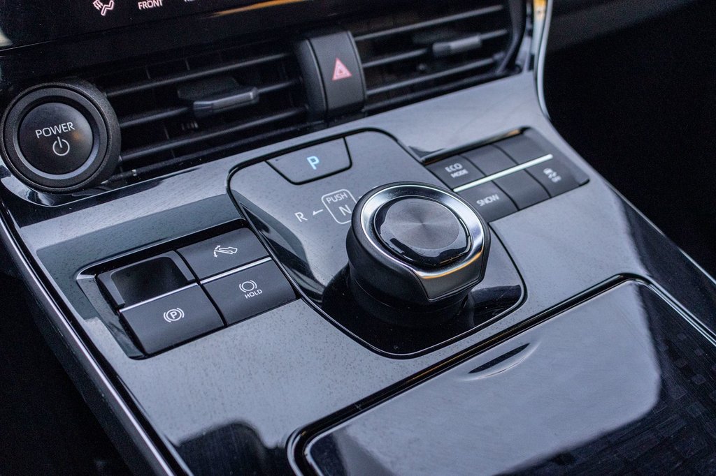 2023 Toyota BZ4X LE in Charlemagne, Quebec - 14 - w1024h768px