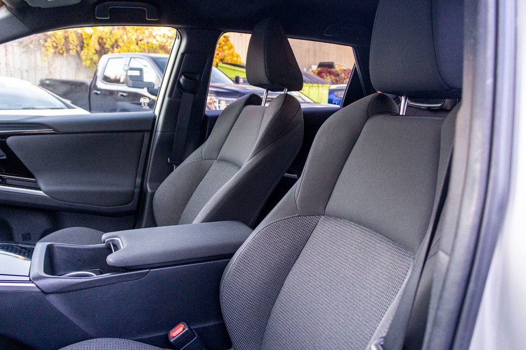 2023 Toyota BZ4X LE in Charlemagne, Quebec - 24 - w1024h768px