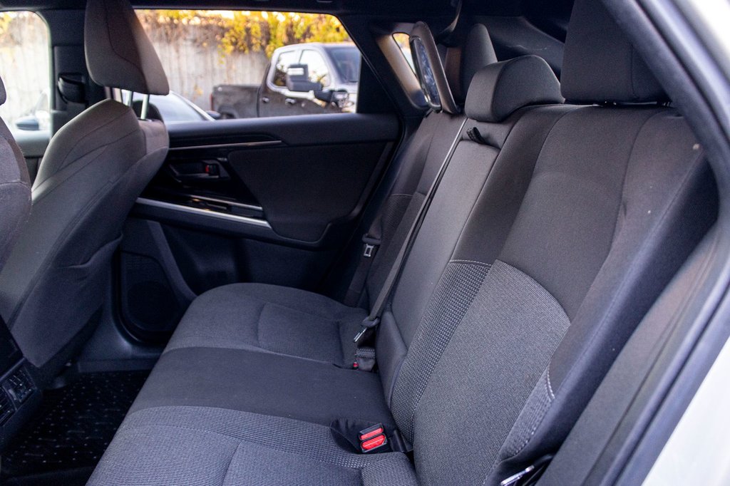 2023 Toyota BZ4X LE in Charlemagne, Quebec - 27 - w1024h768px