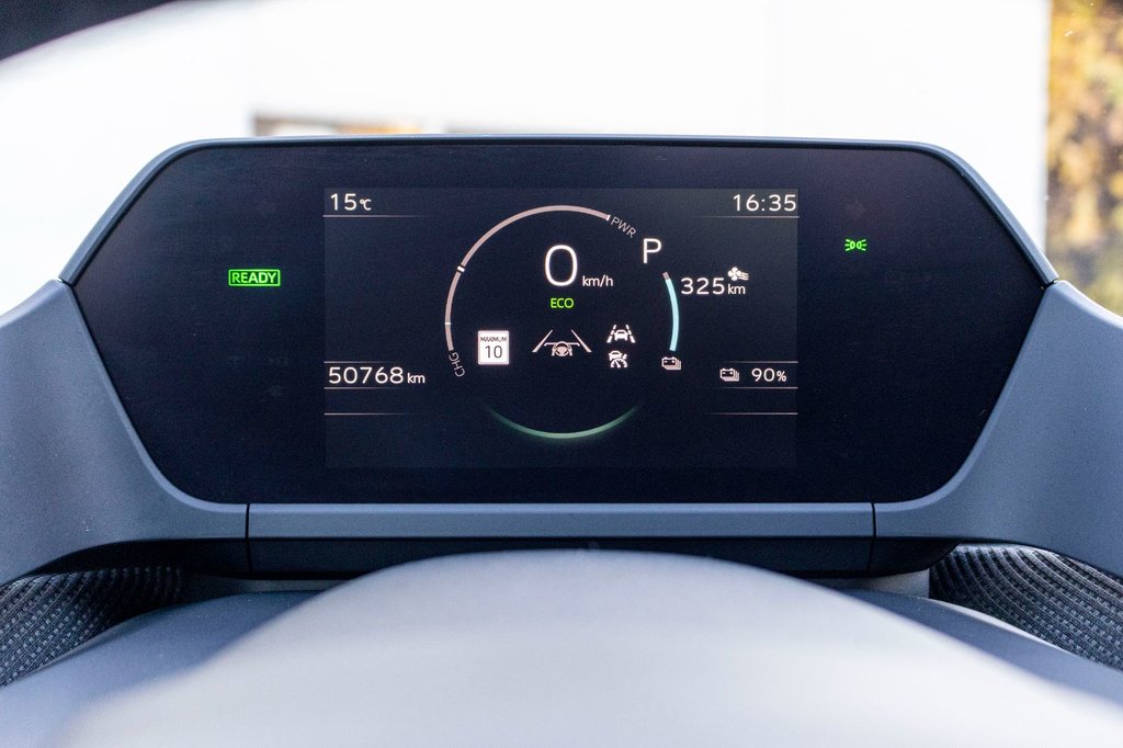 2023 Toyota BZ4X LE in Charlemagne, Quebec - 16 - w1024h768px