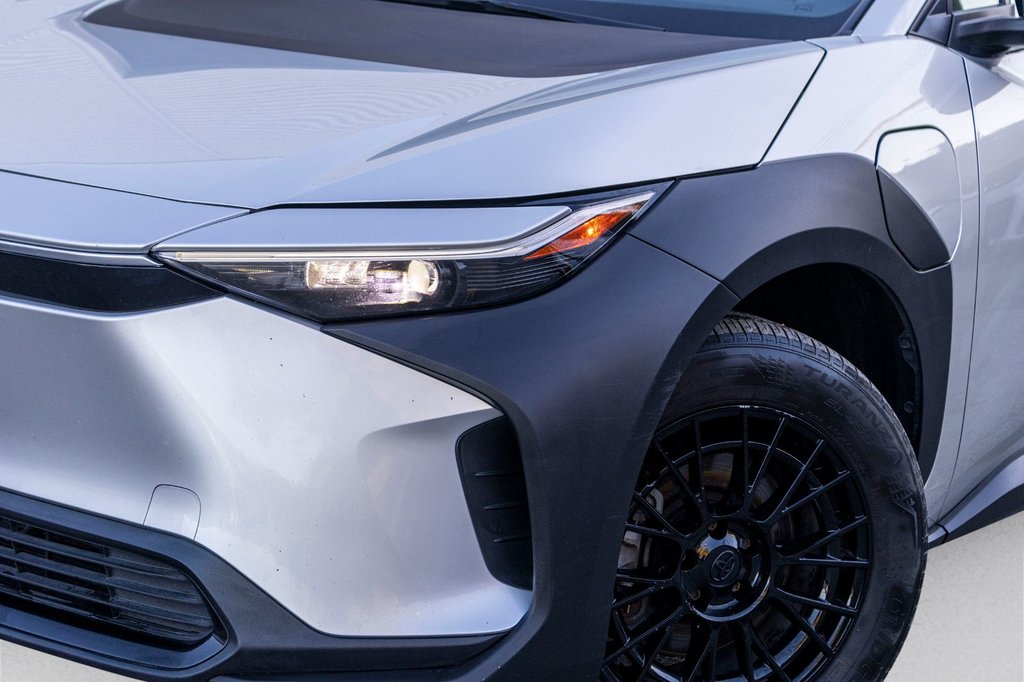 2023 Toyota BZ4X LE in Charlemagne, Quebec - 32 - w1024h768px