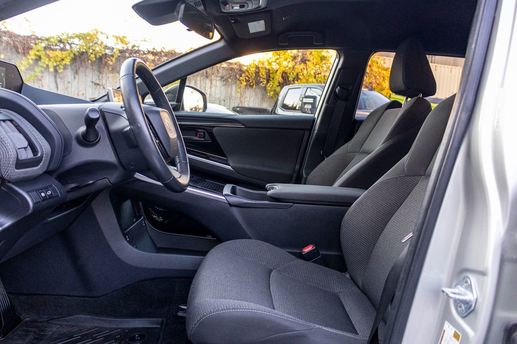 2023 Toyota BZ4X LE in Charlemagne, Quebec - 22 - w1024h768px