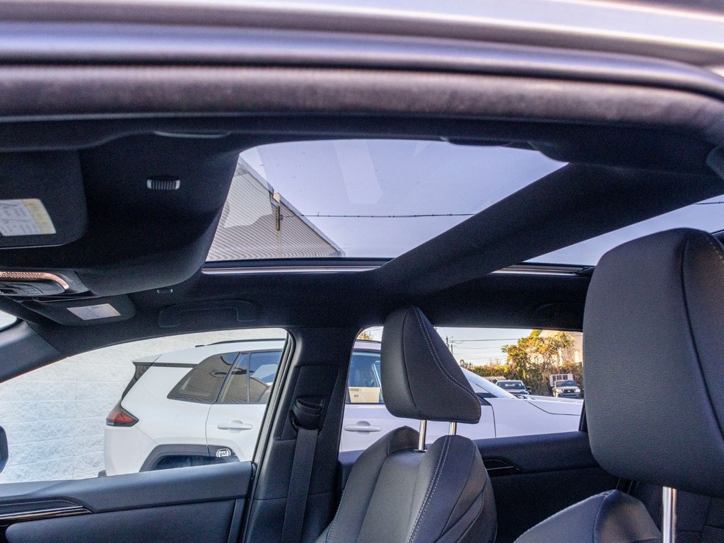 Toyota bZ4X XLE AWD **JAMAIS ACCIDENTÉ+TOIT PANO+CARPLAY+MAG** 2023 à Saint-Jérôme, Québec - 26 - w1024h768px