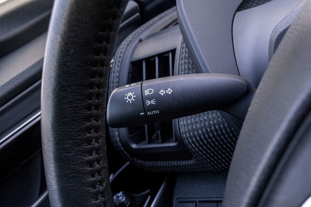 2024 Toyota BZ4X LE **JAMAIS ACCIDENTÉ+CARPLAY+CAMÉRA** in Charlemagne, Quebec - 17 - w1024h768px