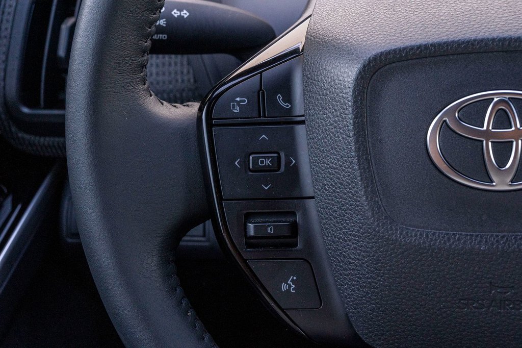 2024 Toyota BZ4X LE **JAMAIS ACCIDENTÉ+CARPLAY+CAMÉRA** in Charlemagne, Quebec - 10 - w1024h768px