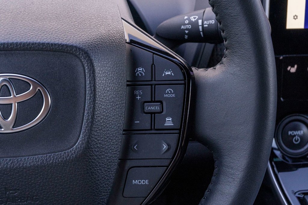 2024 Toyota BZ4X LE **JAMAIS ACCIDENTÉ+CARPLAY+CAMÉRA** in Charlemagne, Quebec - 11 - w1024h768px