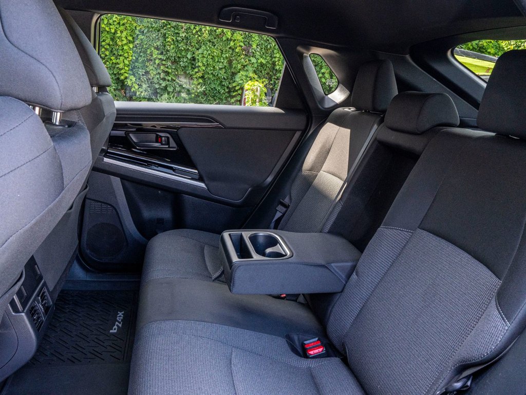 2025 Toyota bZ4X LE **JAMAIS ACCIDENTÉ+CAMÉRA+CARPLAY** in Saint-Jérôme, Quebec - 20 - w1024h768px
