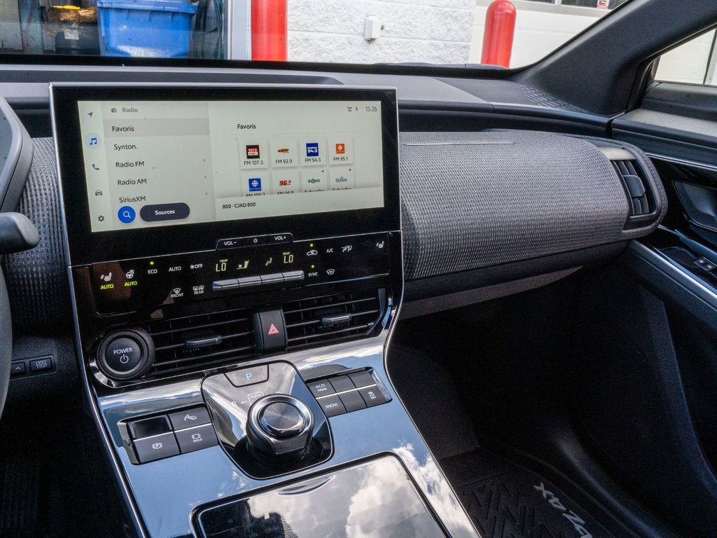 2025 Toyota bZ4X LE **JAMAIS ACCIDENTÉ+CAMÉRA+CARPLAY** in Saint-Jérôme, Quebec - 10 - w1024h768px