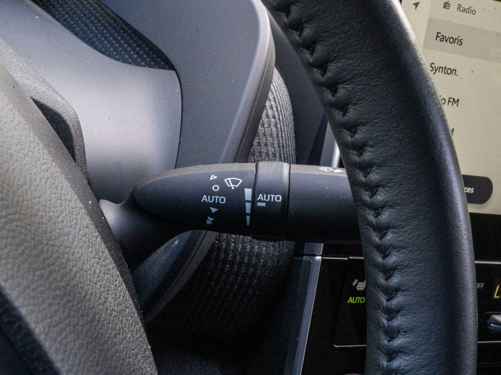 2025 Toyota bZ4X LE **JAMAIS ACCIDENTÉ+CAMÉRA+CARPLAY** in Saint-Jérôme, Quebec - 16 - w1024h768px