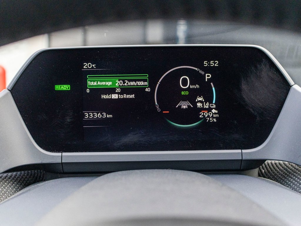 Toyota bZ4X LE **JAMAIS ACCIDENTÉ+CAMÉRA+CARPLAY** 2025 à Charlemagne, Québec - 16 - w1024h768px