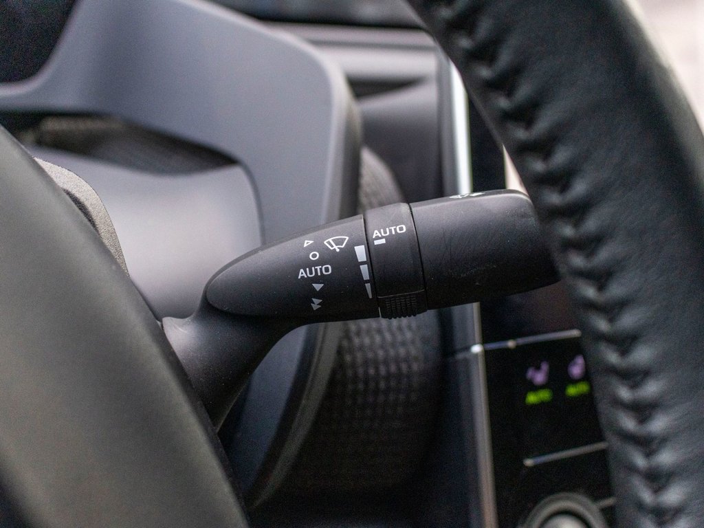 Toyota bZ4X LE **JAMAIS ACCIDENTÉ+CAMÉRA+CARPLAY** 2025 à Charlemagne, Québec - 18 - w1024h768px