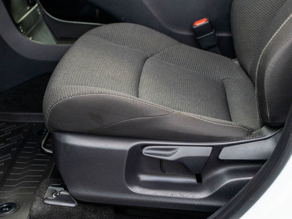 Toyota bZ4X LE **JAMAIS ACCIDENTÉ+CAMÉRA+CARPLAY** 2025 à Charlemagne, Québec - 23 - w1024h768px