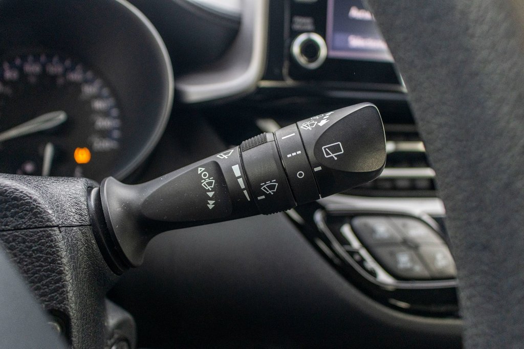 Toyota C-HR LE **JAMAIS ACCIDENTÉ+CAMÉRA+CARPLAY** 2021 à Saint-Jérôme, Québec - 18 - w1024h768px