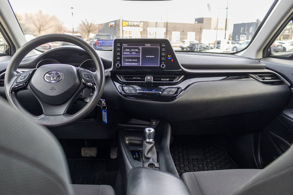 Toyota C-HR LE **JAMAIS ACCIDENTÉ+CAMÉRA+CARPLAY** 2021 à Saint-Jérôme, Québec - 20 - w1024h768px