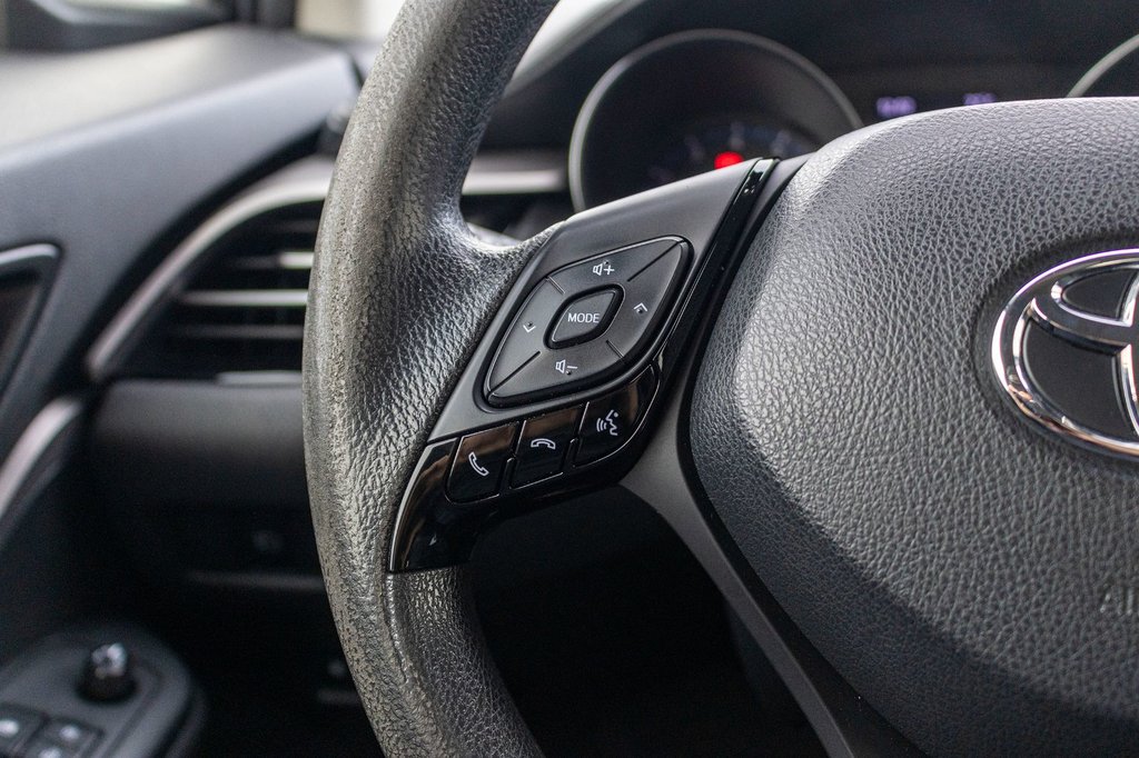 Toyota C-HR LE **JAMAIS ACCIDENTÉ+CAMÉRA+CARPLAY** 2021 à Saint-Jérôme, Québec - 10 - w1024h768px