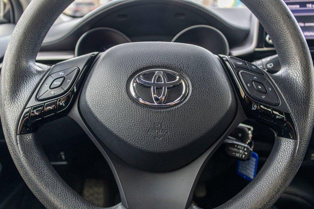 Toyota C-HR LE **JAMAIS ACCIDENTÉ+CAMÉRA+CARPLAY** 2021 à Saint-Jérôme, Québec - 9 - w1024h768px