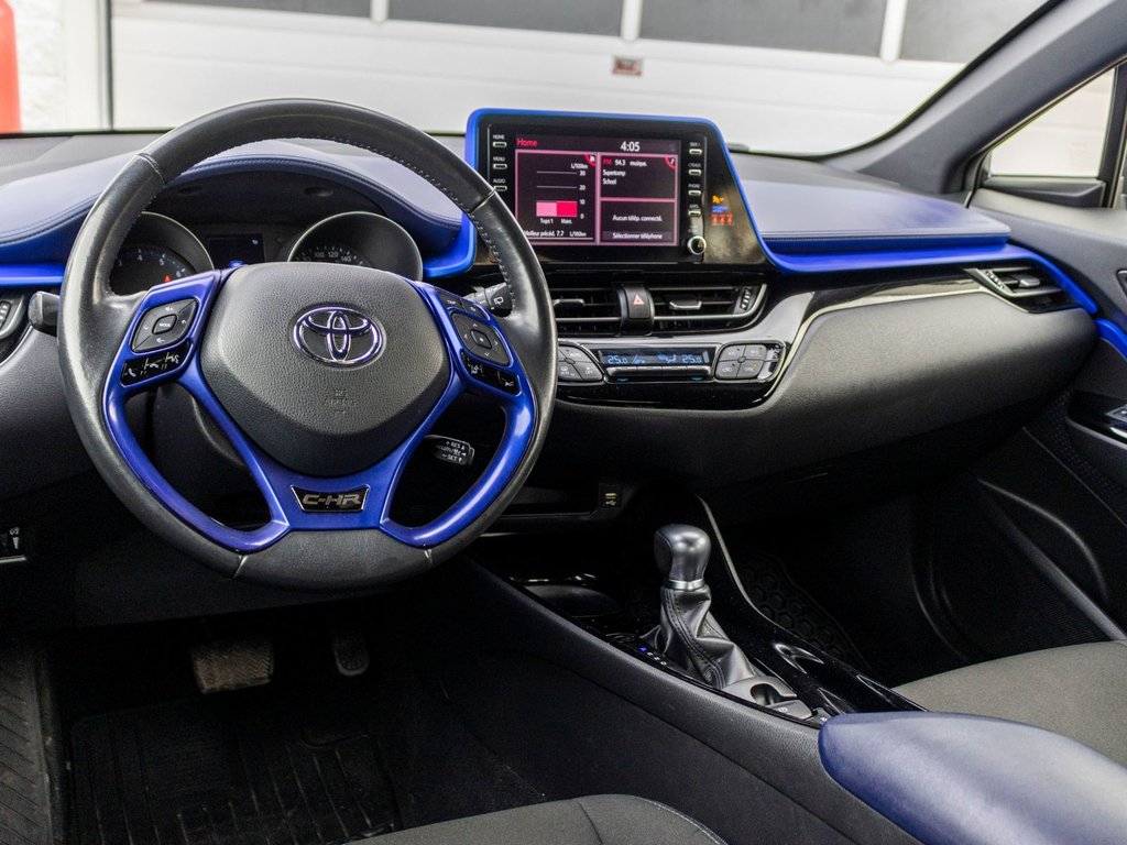 2021 Toyota C-HR XLE Premium in Charlemagne, Quebec - 7 - w1024h768px