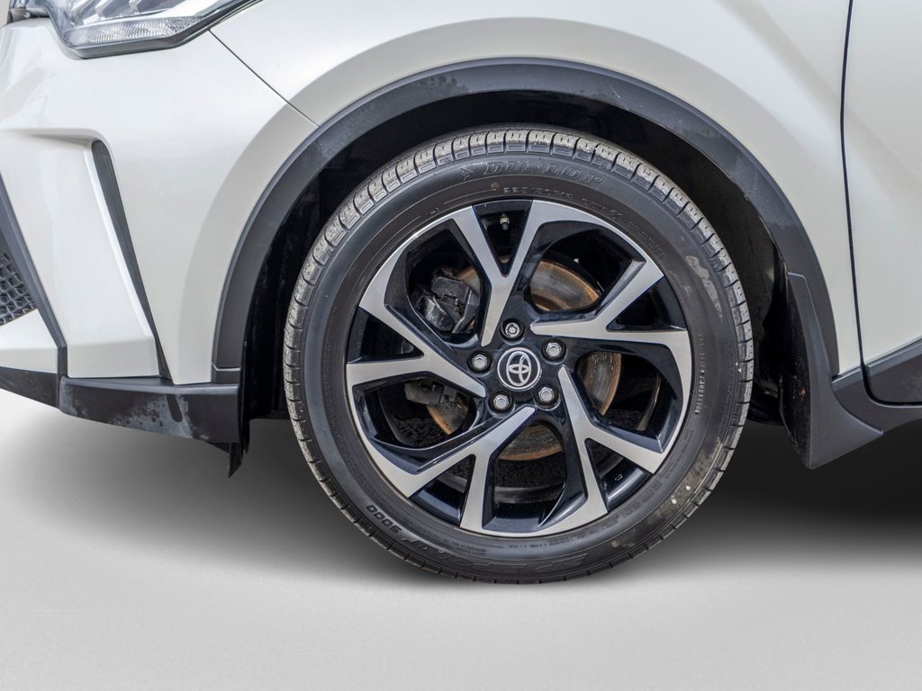 2021 Toyota C-HR XLE Premium in Charlemagne, Quebec - 37 - w1024h768px