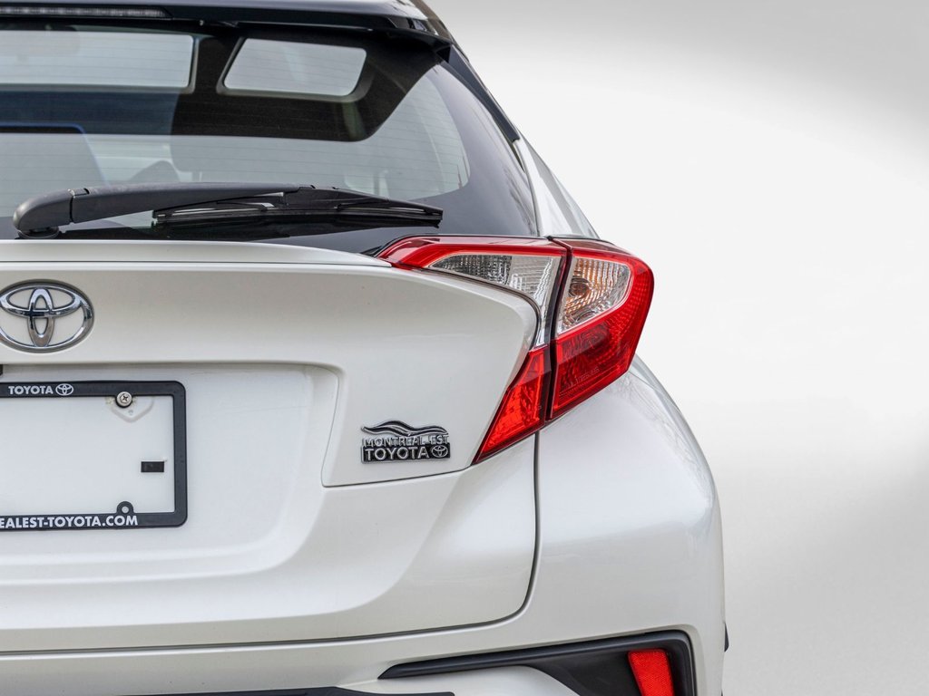 2021 Toyota C-HR XLE Premium in Charlemagne, Quebec - 33 - w1024h768px
