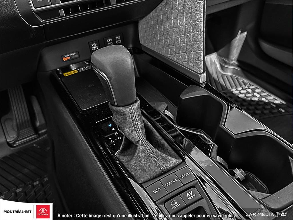 2025 Toyota Camry Hybrid XLE AWD in Charlemagne, Quebec - 16 - w1024h768px