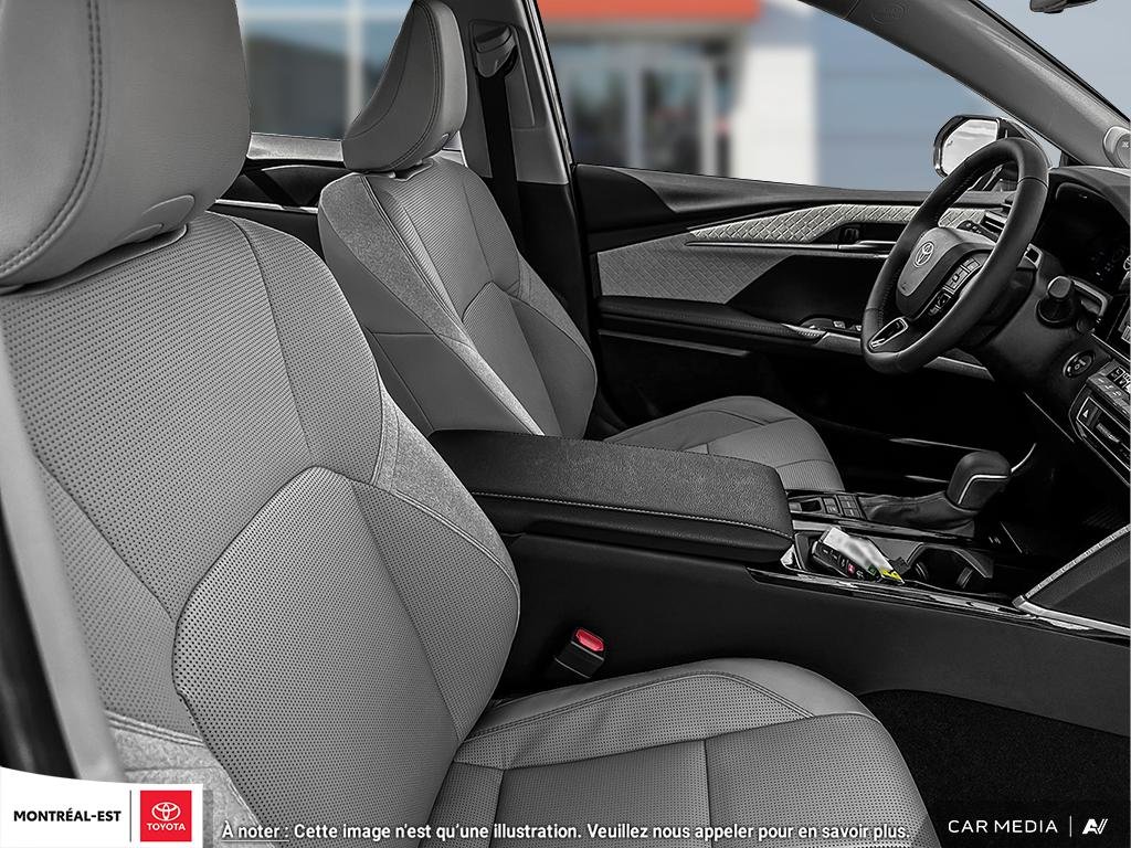 2025 Toyota Camry Hybrid XLE AWD in Charlemagne, Quebec - 20 - w1024h768px