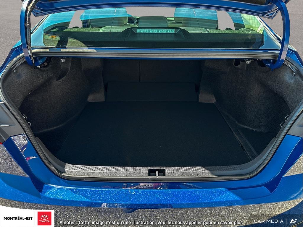 2025 Toyota Camry Hybrid XLE AWD in Charlemagne, Quebec - 6 - w1024h768px