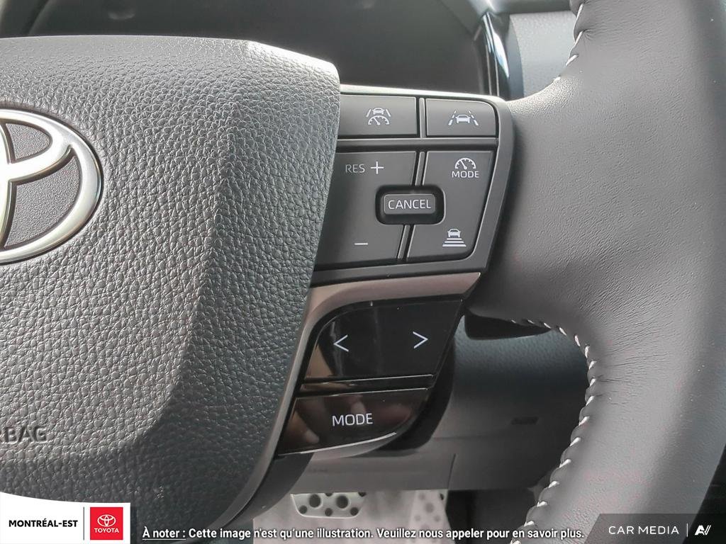 2025 Toyota Camry Hybrid SE Upgrade in Charlemagne, Quebec - 13 - w1024h768px
