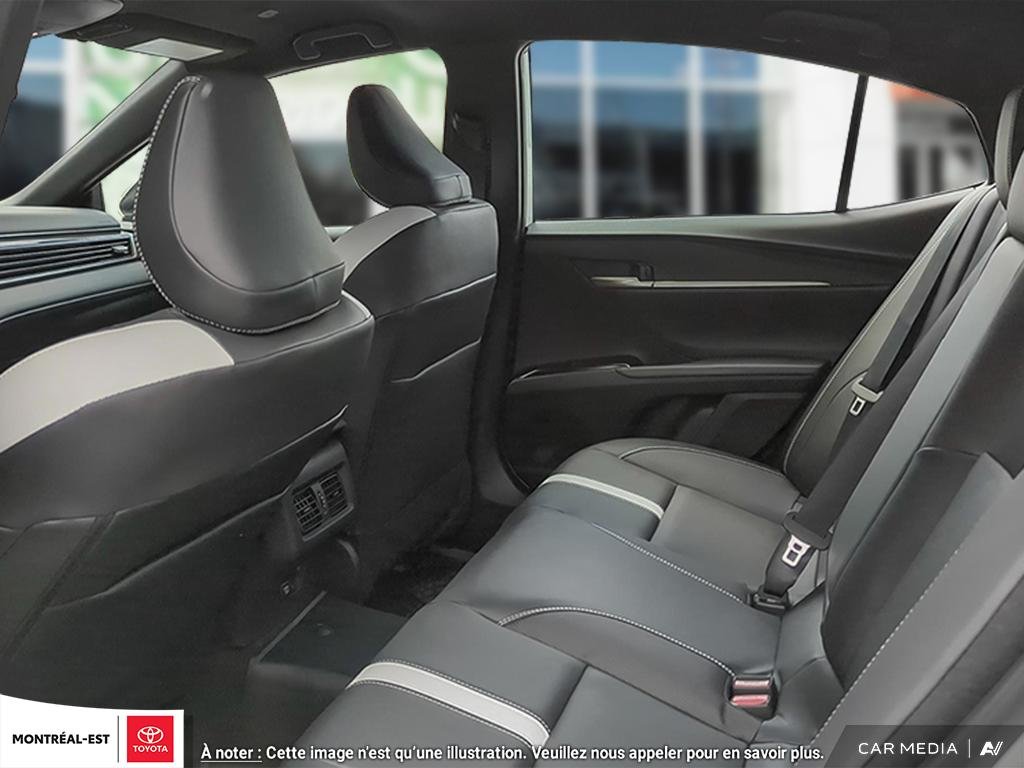 2025 Toyota Camry Hybrid SE Upgrade in Charlemagne, Quebec - 19 - w1024h768px