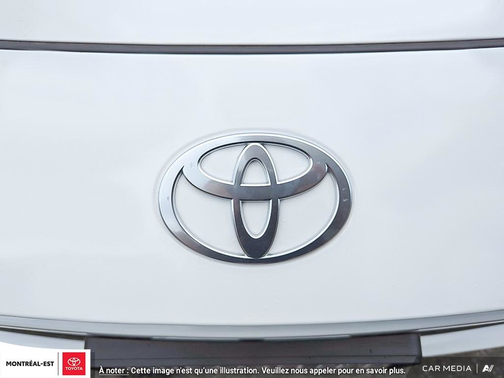 Toyota Camry Hybrid SE Upgrade AWD 2025 à Charlemagne, Québec - 9 - w1024h768px