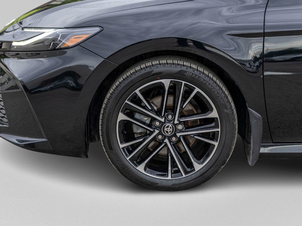 2025 Toyota Camry Hybrid XLE AWD in Charlemagne, Quebec - 37 - w1024h768px