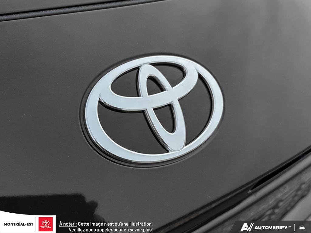 2025 Toyota Camry Hybrid XLE AWD in Charlemagne, Quebec - 8 - w1024h768px