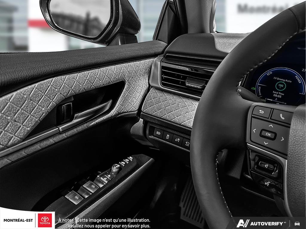 2025 Toyota Camry Hybrid XLE AWD in Charlemagne, Quebec - 14 - w1024h768px