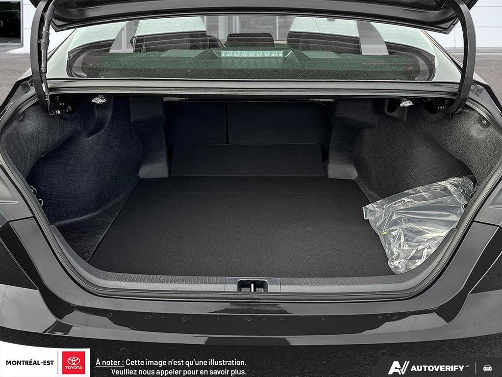 2025 Toyota Camry Hybrid XLE AWD in Charlemagne, Quebec - 6 - w1024h768px
