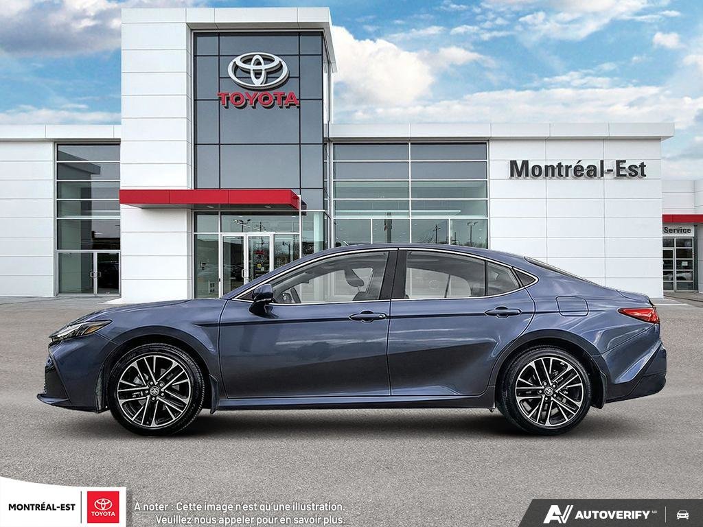 Toyota Camry Hybrid XLE AWD 2026 à Charlemagne, Québec - 3 - w1024h768px