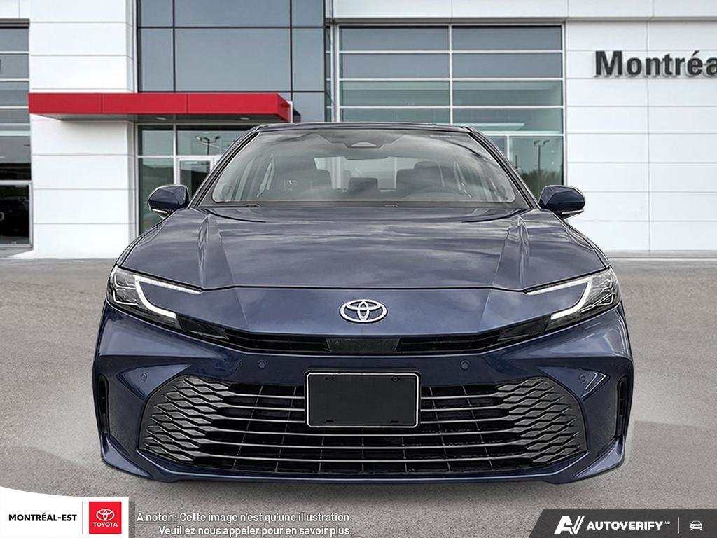 Toyota Camry Hybrid XLE AWD 2026 à Charlemagne, Québec - 2 - w1024h768px