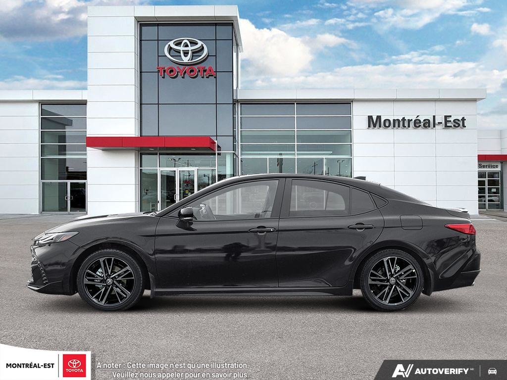 Toyota Camry Hybrid SE Upgrade AWD 2026 à Charlemagne, Québec - 3 - w1024h768px