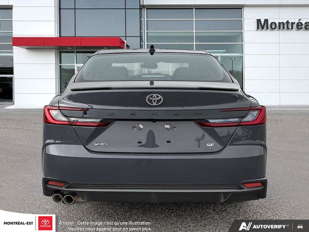 Toyota Camry Hybrid SE 2026 à Charlemagne, Québec - 5 - w1024h768px