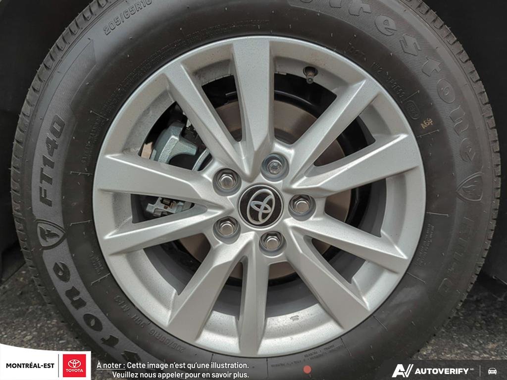 Toyota Camry Hybrid SE 2026 à Charlemagne, Québec - 7 - w1024h768px