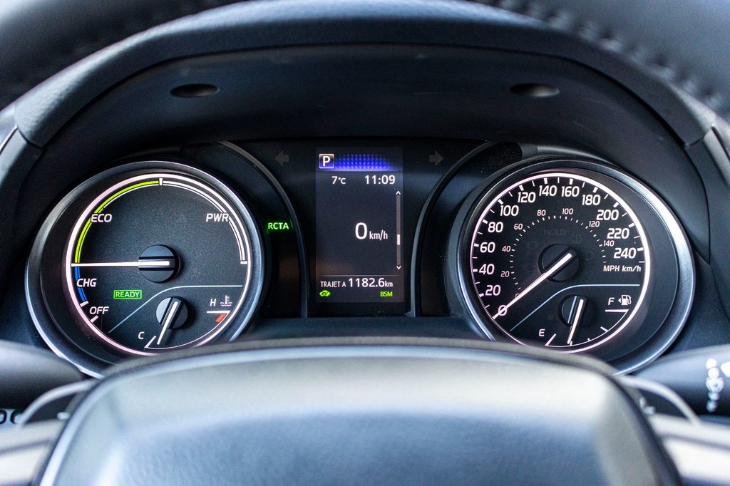 Toyota Camry Hybride SE AMÉLIORÉ **JAMAIS ACCIDENTÉ+TOIT+CAMÉRA** 2023 à Saint-Jérôme, Québec - 19 - w1024h768px