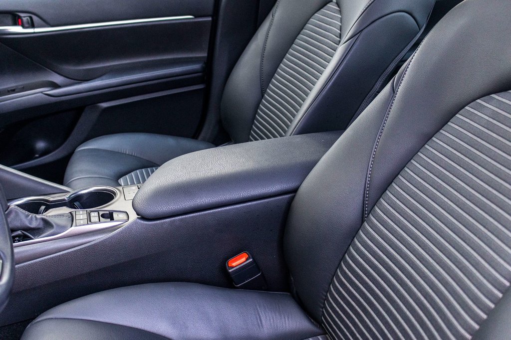 Toyota Camry Hybride SE AMÉLIORÉ **JAMAIS ACCIDENTÉ+TOIT+CAMÉRA** 2023 à Saint-Jérôme, Québec - 28 - w1024h768px