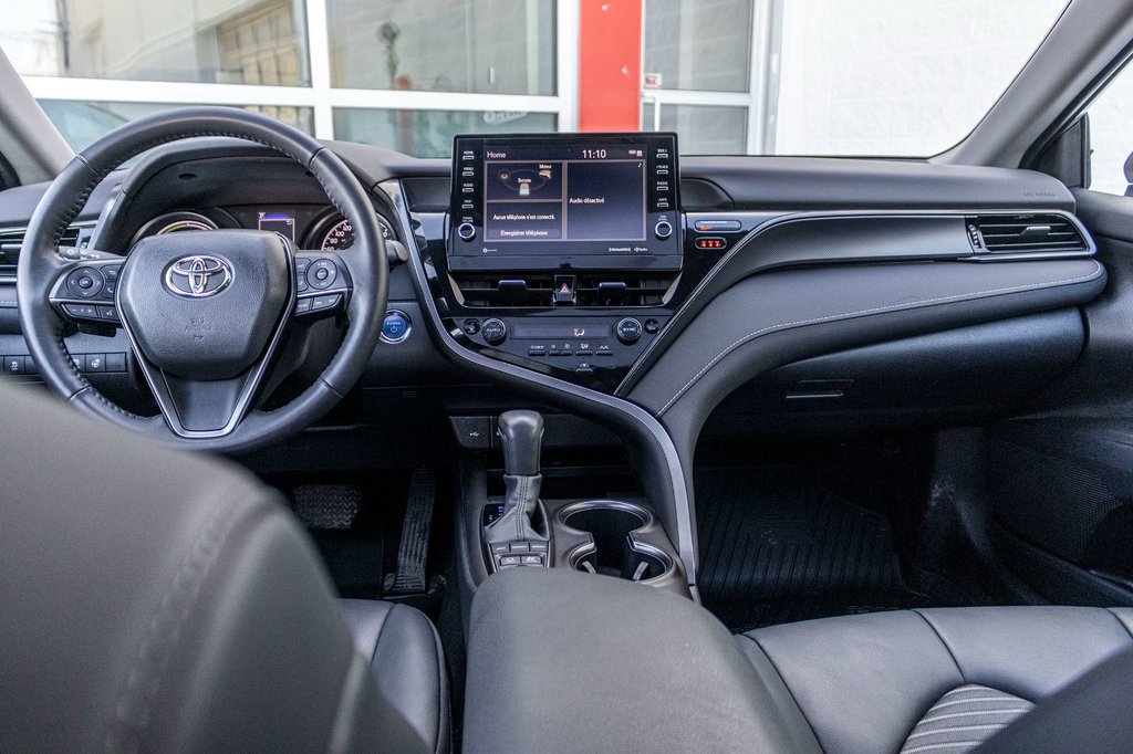 Toyota Camry Hybride SE AMÉLIORÉ **JAMAIS ACCIDENTÉ+TOIT+CAMÉRA** 2023 à Saint-Jérôme, Québec - 24 - w1024h768px