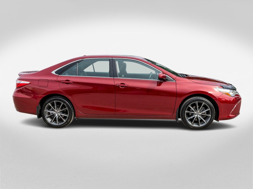 2017 Toyota Camry XSE PREMIUM **JAMAIS ACCIDENTÉ+CUIR+TOIT OUVRANT** in Charlemagne, Quebec - 6 - w1024h768px