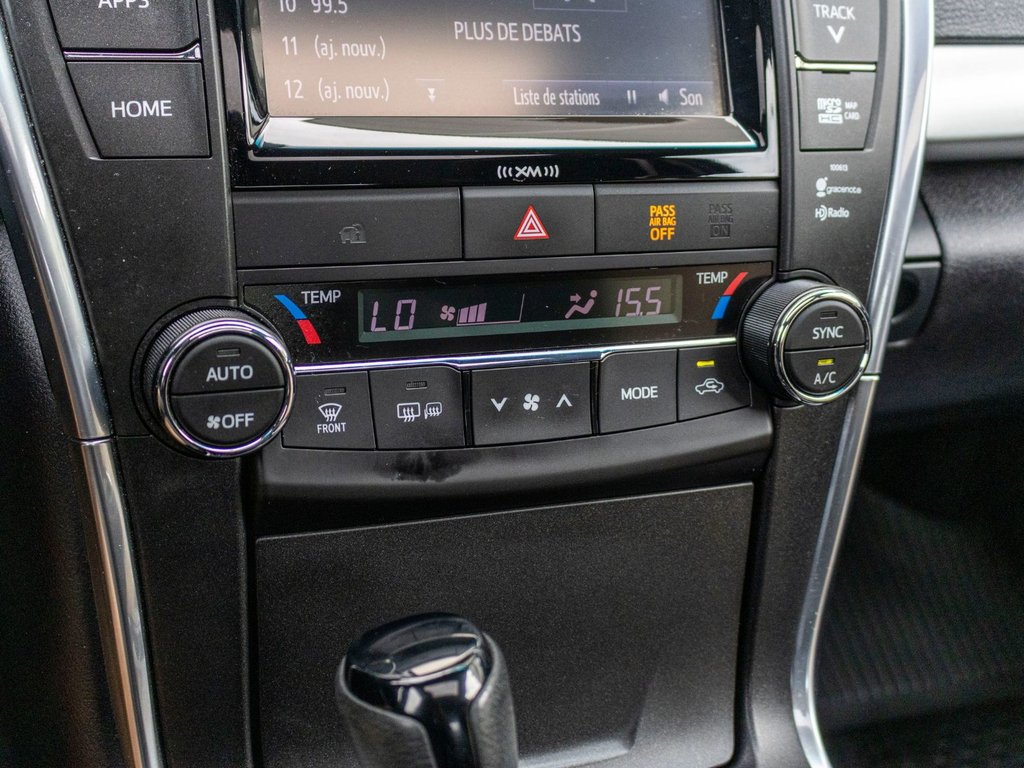 2017 Toyota Camry XSE PREMIUM **JAMAIS ACCIDENTÉ+CUIR+TOIT OUVRANT** in Charlemagne, Quebec - 14 - w1024h768px