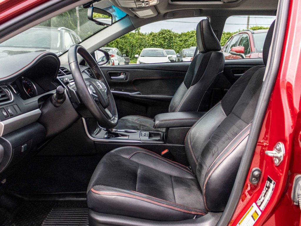 2017 Toyota Camry XSE PREMIUM **JAMAIS ACCIDENTÉ+CUIR+TOIT OUVRANT** in Charlemagne, Quebec - 23 - w1024h768px