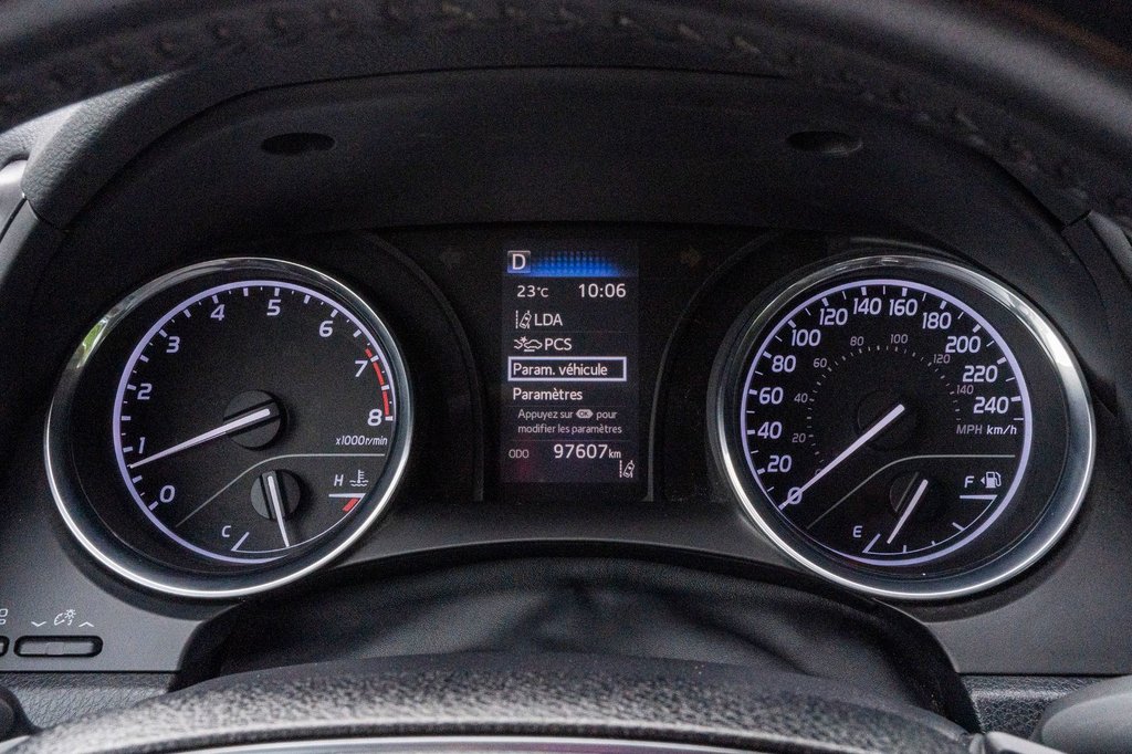 2019 Toyota Camry SE **JAMAIS ACCIDENTÉ+CAMÉRA+MAG+BLUETOOTH** in Charlemagne, Quebec - 16 - w1024h768px