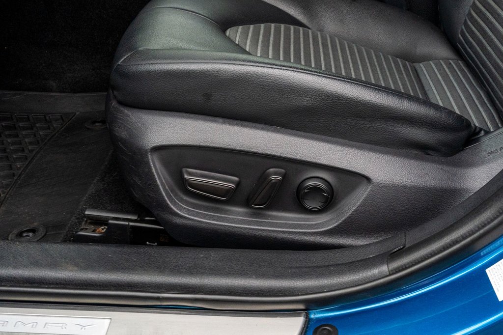 2019 Toyota Camry SE **JAMAIS ACCIDENTÉ+CAMÉRA+MAG+BLUETOOTH** in Charlemagne, Quebec - 21 - w1024h768px