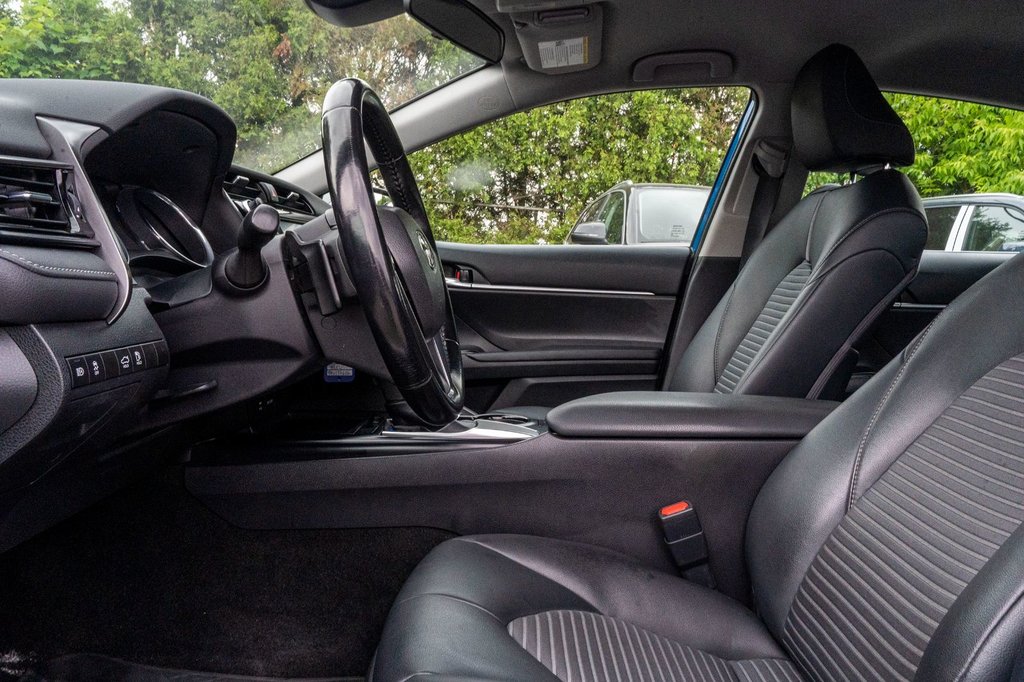 2019 Toyota Camry SE **JAMAIS ACCIDENTÉ+CAMÉRA+MAG+BLUETOOTH** in Charlemagne, Quebec - 20 - w1024h768px